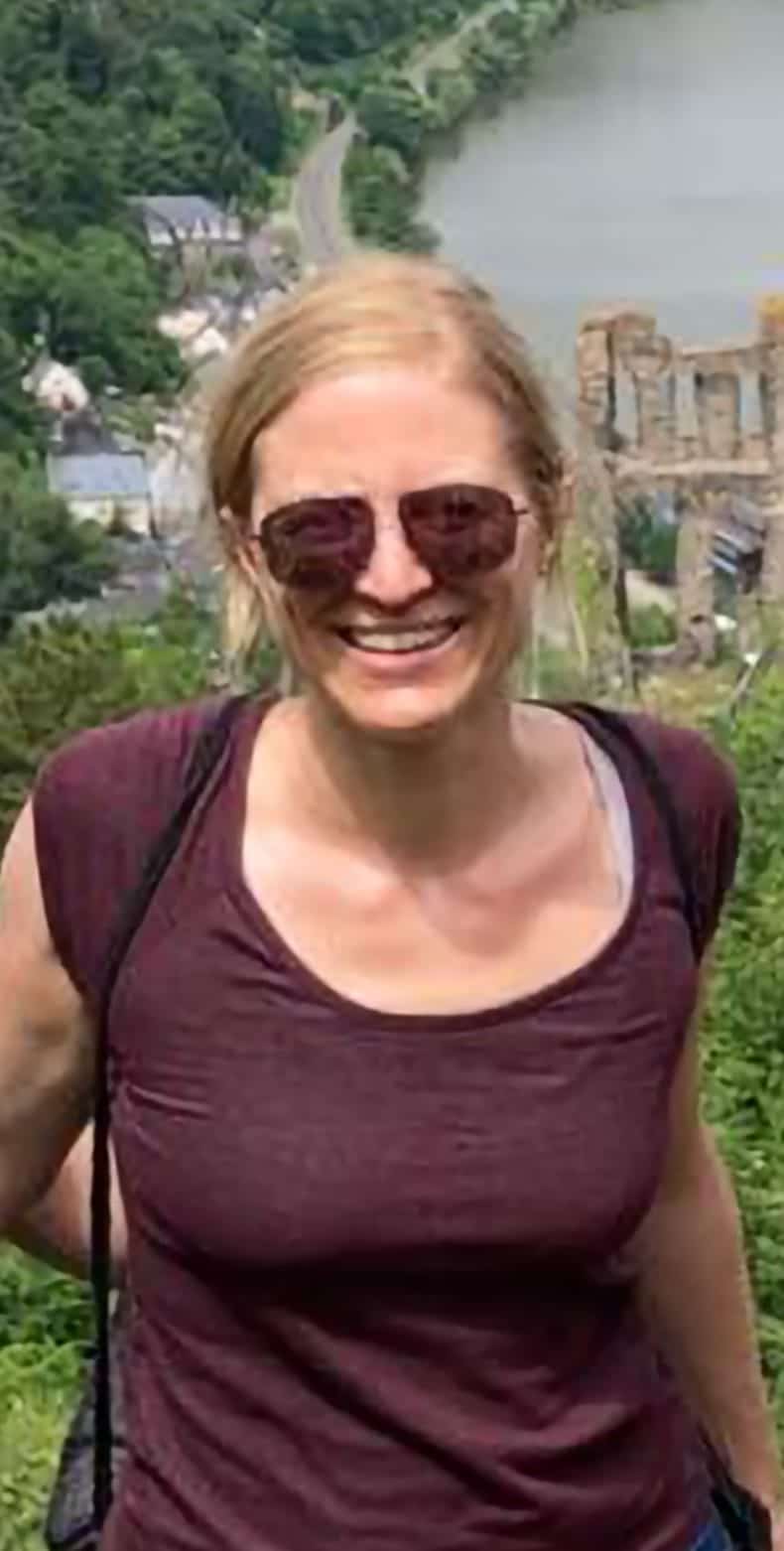 Isabelle F.